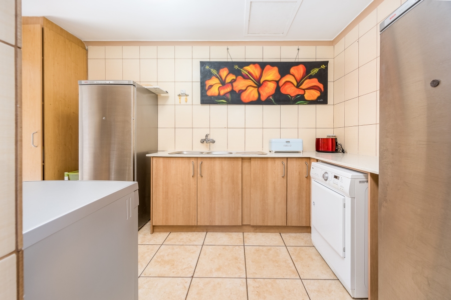4 Bedroom Property for Sale in Vierlanden Western Cape